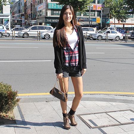 Louis Vuitton(���̺���) M95567 ���׷� ĵ���� ����Ŭ��ġ 2WAY �̹���5 - ���̺��� �߰���ǰ