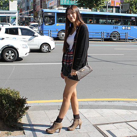 Louis Vuitton(���̺���) M95567 ���׷� ĵ���� ����Ŭ��ġ 2WAY �̹���6 - ���̺��� �߰���ǰ