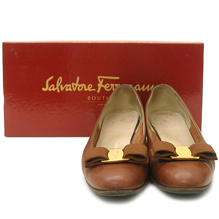Ferragamo(��󰡸�) ���� �ٶ� ��� ���� ����  ������ ������ ���� �̹���2 - ���̺��� �߰���ǰ