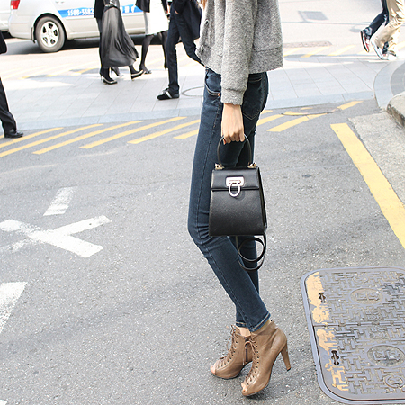 Ferragamo(��󰡸�) 21 2193 ��ġ�� ��Ŭ ��� ���� 2-WAY �̹���5 - ���̺��� �߰���ǰ