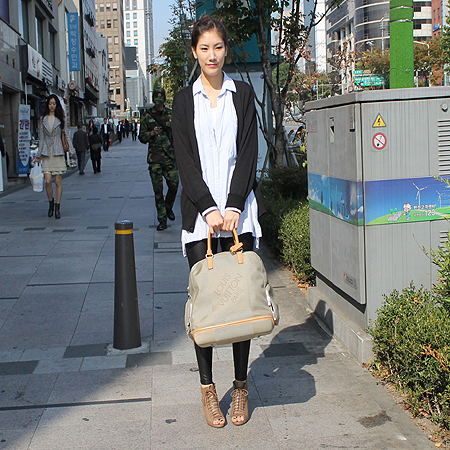 Louis Vuitton(���̺���) M93061 �ٹ̿� ĵ���� ���� AVENTURIER ���� ��Ʈ�� �̹���5 - ���̺��� �߰���ǰ