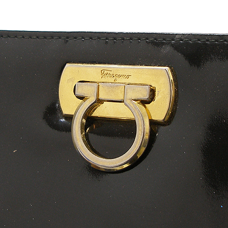 Ferragamo(��󰡸�) 21 9524 ���� ������ ���尣ġ�� ü�� �Ŀ�ġ �̹���3 - ���̺��� �߰���ǰ