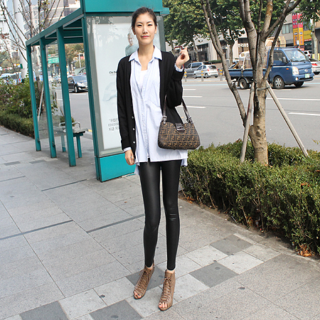 Fendi(���) 26583 FF�ΰ� ��ī �к긯 ����� �̹���5 - ���̺��� �߰���ǰ