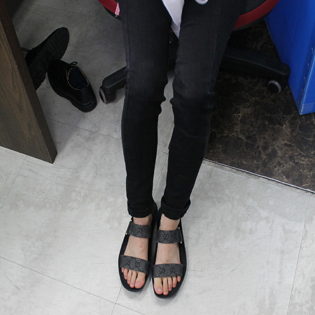 Gucci(����) GG �ΰ� �ڰ��� ���� �̹���5 - ���̺��� �߰���ǰ