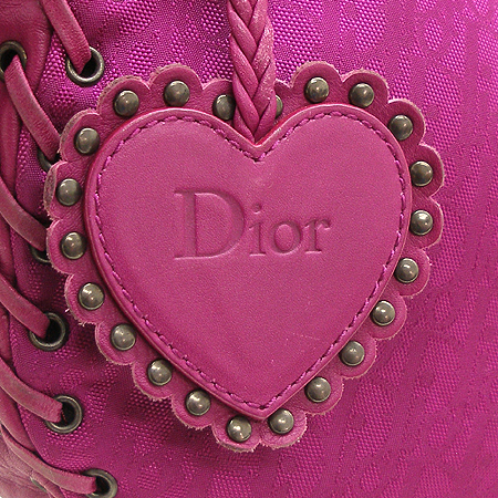Dior(ũ����î���) �ΰ� �ڰ��� ���� ���� ȣ�� ����� �̹���3 - ���̺��� �߰���ǰ