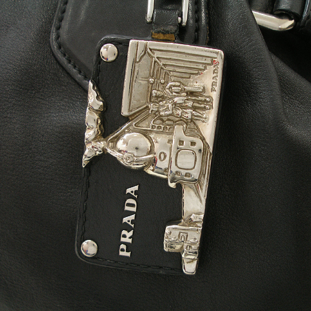 Prada(�����) SOFT CALF ���� ���� ����ΰ� ��Ʈ�� �̹���4 - ���̺��� �߰���ǰ