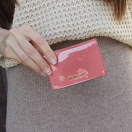 MiuMiu(�̿�̿�) ���� �ΰ� ���̴�Ʈ ���� ���� �̹���5 - ���̺��� �߰���ǰ