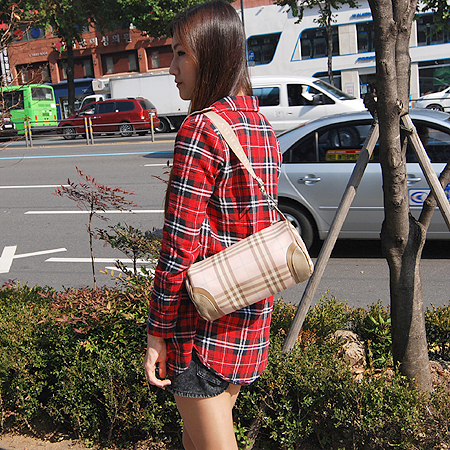 Burberry(������) ��� üũ PVC ���� ����� �̹���5 - ���̺��� �߰���ǰ
