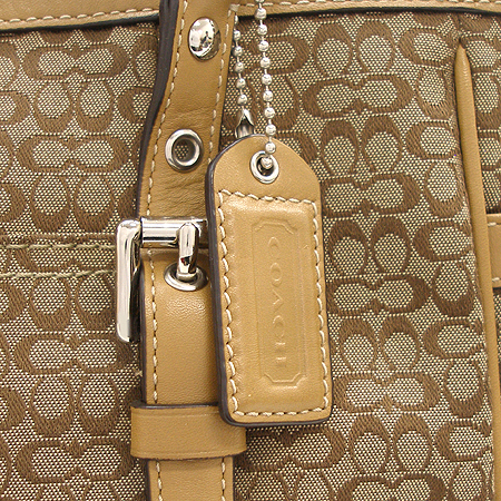 Coach(��ġ) �ñ׳��� �к긯 �ٰ� ����� �̹���4 - ���̺��� �߰���ǰ