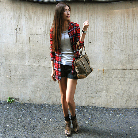 Coach(��ġ) �ñ׳��� �к긯 �ٰ� ����� �̹���5 - ���̺��� �߰���ǰ