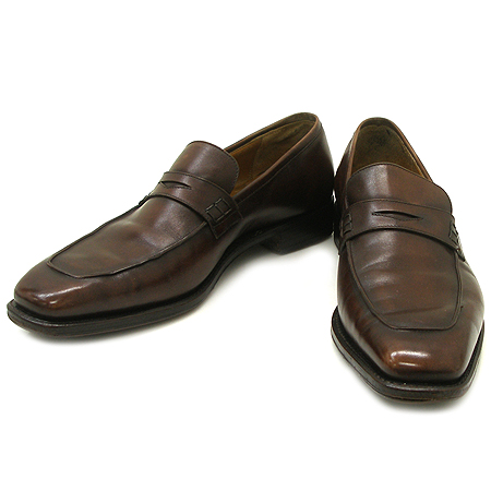 Ferragamo(󰡸)    