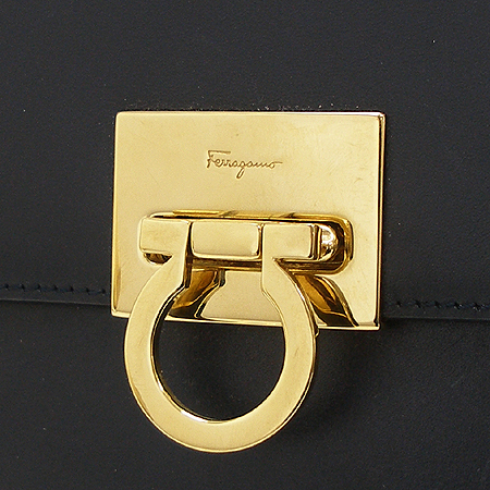 Ferragamo(��󰡸�) 21 8658 ���� ��ġ�� ��� ���� ���� ��Ʈ�� �̹���4 - ���̺��� �߰���ǰ