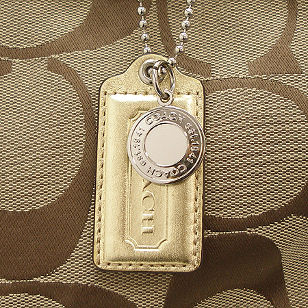Coach(��ġ) �ñ׳�ó �ڰ��� ����� �̹���4 - ���̺��� �߰���ǰ
