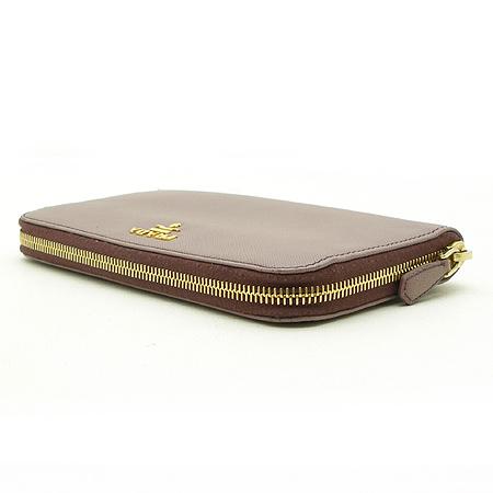 Prada(�����) 1M 0506 ¤�� ������ �̹���4 - ���̺��� �߰���ǰ