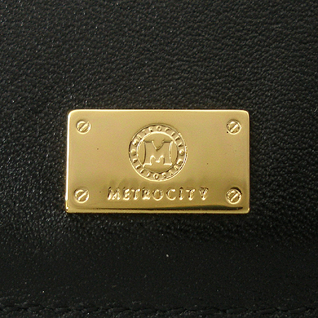 Metrocity(��Ʈ�ν�Ƽ) ���� M �ΰ� ��� 3�� ������ �̹���5 - ���̺��� �߰���ǰ
