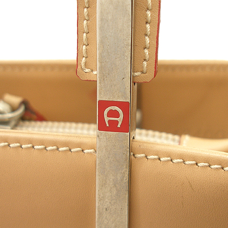 Aigner(���̱׳�)  �ε� ��Ʈ�� �̹���3 - ���̺��� �߰���ǰ