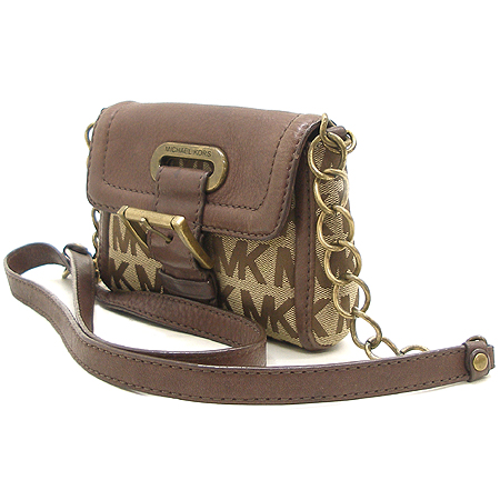 MICHAELKORS �ΰ� �𰡵� ��Ʈ ��� ũ�ν� �� �̹���2 - ���̺��� �߰���ǰ