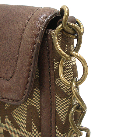 MICHAELKORS �ΰ� �𰡵� ��Ʈ ��� ũ�ν� �� �̹���4 - ���̺��� �߰���ǰ