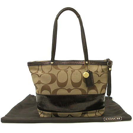 Coach(��ġ) 12429 �ñ׳��� �ڰ��� ���� Ʈ���� �ٰ� ����� �̹���2 - ���̺��� �߰���ǰ