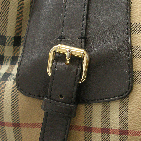 Burberry(������) �� Ŭ����üũ PVC ȣ�� ����� �̹���3 - ���̺��� �߰���ǰ