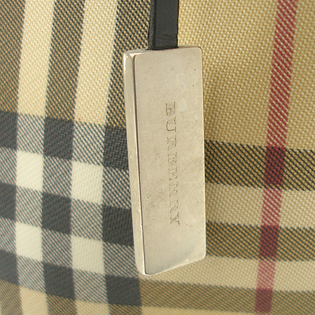 Burberry(������) ���üũ ��Ʈ�� �̹���3 - ���̺��� �߰���ǰ