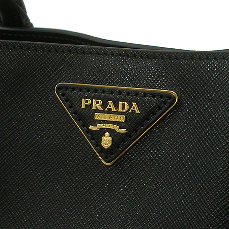 Prada(�����) BN1874 ���ǾƳ� ���� ��Ʈ�� �̹���3 - ���̺��� �߰���ǰ
