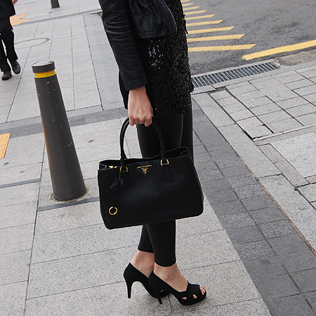 Prada(�����) BN1874 ���ǾƳ� ���� ��Ʈ�� �̹���5 - ���̺��� �߰���ǰ