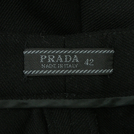 Prada(�����) ���� �̹���4 - ���̺��� �߰���ǰ