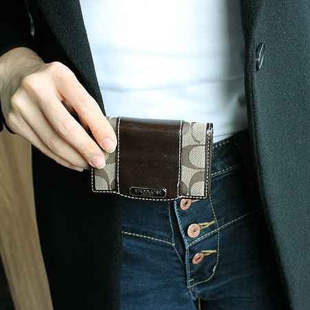 Coach(��ġ) �ñ׳�ó �ڰ��� �������� �̹���5 - ���̺��� �߰���ǰ