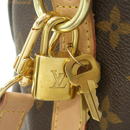 Louis Vuitton(���̺���) M40393 ���׷� ĵ���� ���� ���ǵ� 40 ��Ʈ�� + ��� ��Ʈ�� �̹���3 - ���̺��� �߰���ǰ