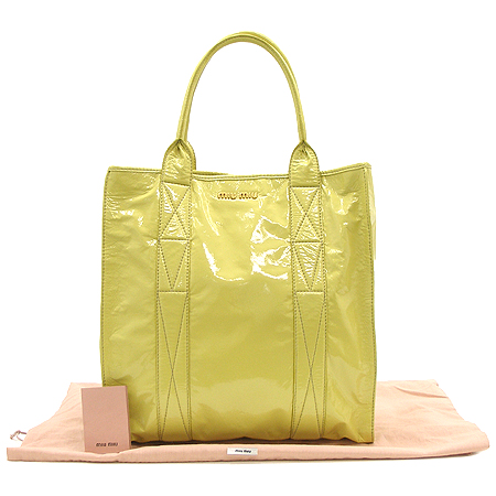 MiuMiu(�̿�̿�) ����ΰ� ���̴�Ʈ �� ������ ��Ʈ�� �̹���2 - ���̺��� �߰���ǰ