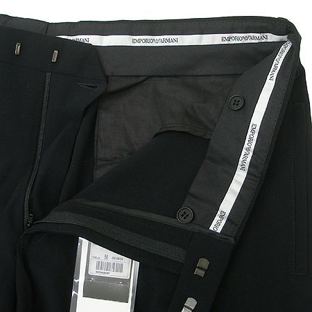 Emporio Armani(�������� �Ƹ�����) ���� �̹���2 - ���̺��� �߰���ǰ