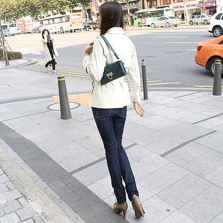 Ferragamo(��󰡸�) 21 4406 ���� ����� �̹���5 - ���̺��� �߰���ǰ