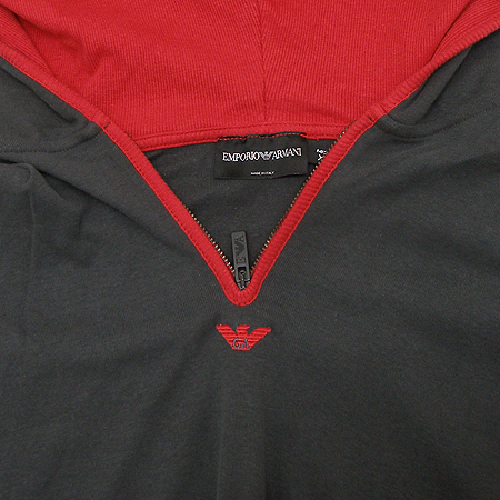 Emporio Armani(�������� �Ƹ�����) �ĵ� Ƽ �̹���3 - ���̺��� �߰���ǰ