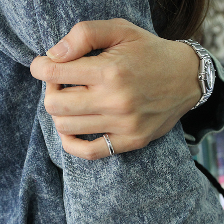 Tiffany(Ƽ�Ĵ�) PT950 (�÷�Ƽ��) MILGRAIN (�б׷���) 3MM ���� �̹���4 - ���̺��� �߰���ǰ