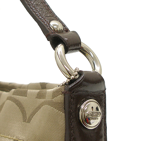 Coach(��ġ) �ñ׳�ó �ڰ��� ���̴�Ʈ ��Ƽġ ����� �̹���3 - ���̺��� �߰���ǰ