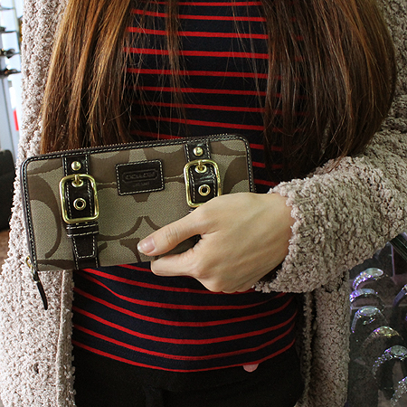 Coach(��ġ) �ñ׳��� ��Ʈ ��� �к긯 ¤�� ������ [�ϻ����] �̹���5 - ���̺��� �߰���ǰ