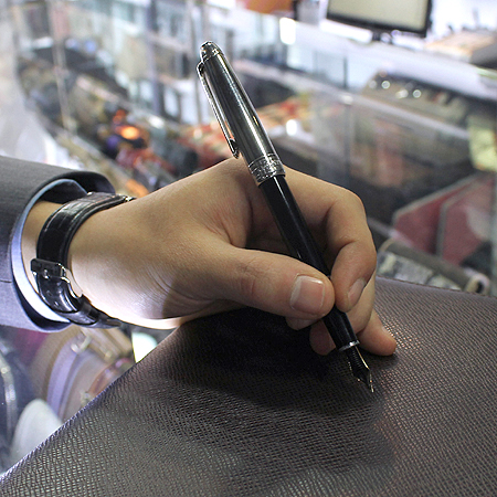 Montblanc(������) ���̽��ͽ�ƣ 18K ���� ������ �̹���4 - ���̺��� �߰���ǰ