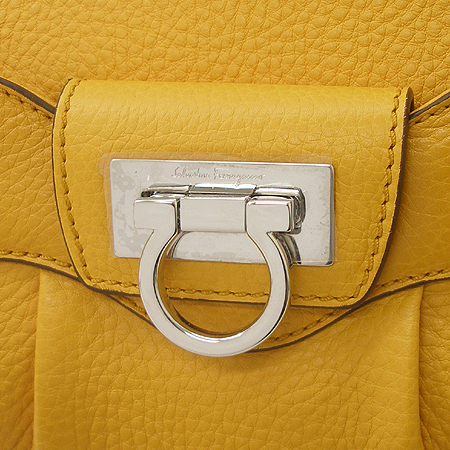 Ferragamo(��󰡸�) 21 A069 ���� ��ġ�� ����� [�б�������] �̹���3 - ���̺��� �߰���ǰ