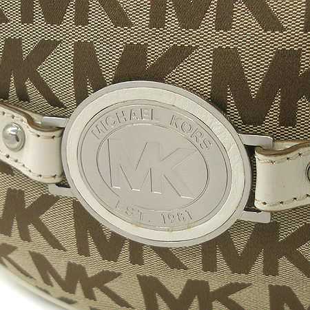 MICHAELKORS(����Ŭ�ھ) �ΰ� �к긯 ���̺������� ȥ�� ����ΰ� ����� �̹���3 - ���̺��� �߰���ǰ