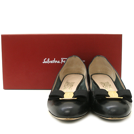 Ferragamo(��󰡸�) ���� �ٶ� ��� ���� ���� ������ ������ ���� �̹���2 - ���̺��� �߰���ǰ