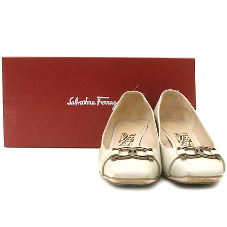 Ferragamo(��󰡸�) ��ġ�� ��� ������ ������ ���� �̹���2 - ���̺��� �߰���ǰ