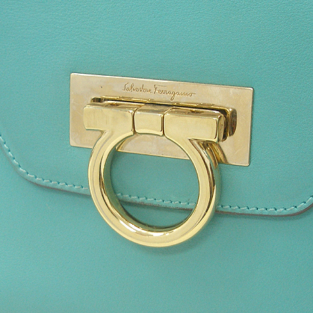 Ferragamo(��󰡸�) 21 4862 ���� ��ġ�� ��� ���� ����� [�б�����������2ȣ��] �̹���3 - ���̺��� �߰���ǰ