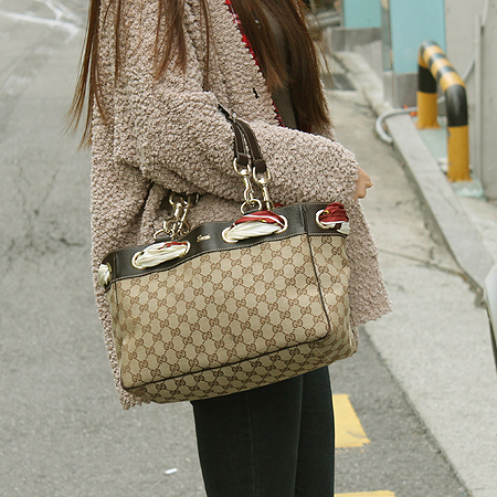 Gucci(����) 162879 GG�ΰ� �𰡵� ���̺������� ��ī�� ��Ʈ�� �̹���6 - ���̺��� �߰���ǰ