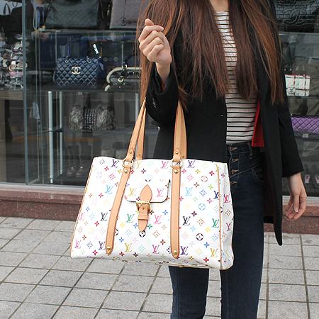 Louis Vuitton(���̺���) M40100 ���׷� ��Ƽ�÷� ȭ��Ʈ �������� GM ����� + ���� �Ŀ�ġ �̹���6 - ���̺��� �߰���ǰ
