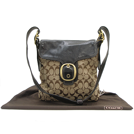 Coach(��ġ) �ñ׳�ó �ڰ��� ũ�ν��� �̹���2 - ���̺��� �߰���ǰ