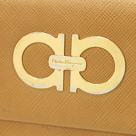 Ferragamo(��󰡸�) 22 7122 ���� ��ġ�� ��� ������ �̹���2 - ���̺��� �߰���ǰ