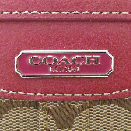 Coach(��ġ) �ñ׳�ó �ڰ��� ũ�ν��� �̹���3 - ���̺��� �߰���ǰ