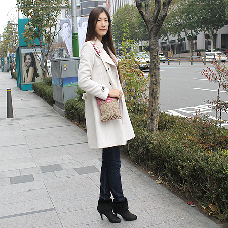 Coach(��ġ) �ñ׳�ó �ڰ��� ũ�ν��� �̹���6 - ���̺��� �߰���ǰ