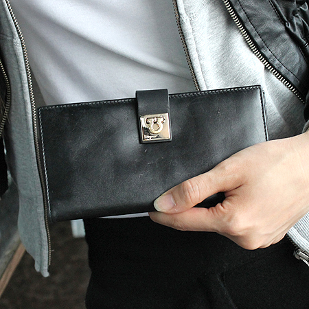 Ferragamo(��󰡸�) 22 0113 ���� ��ġ�� ��� ������ �̹���5 - ���̺��� �߰���ǰ